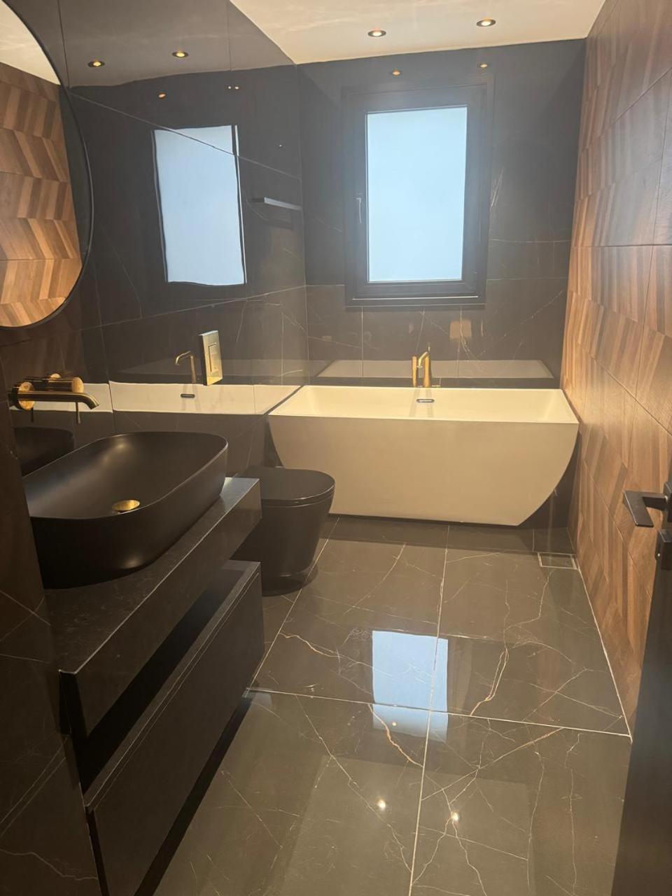 Delux Nicosia
